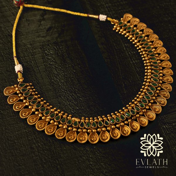 Traditional Chettinad Antique Necklace with Green Stones - Evlath Jewellery